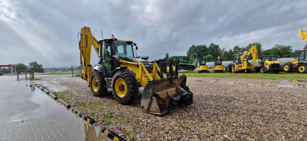 Komatsu WB 97 R-8 - Kaivuri-trukki: kuva Komatsu WB 97 R-8 - Kaivuri-trukki Komatsu WB 97 R-8 - Kaivuri-trukki: kuva Komatsu WB 97 R-8 - Kaivuri-trukki