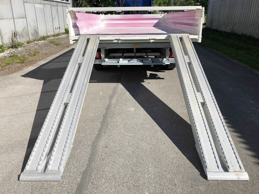 Leasing Fliegl TSK 118 3-WAY TIP  Fliegl TSK 118 3-WAY TIP: kuva Leasing Fliegl TSK 118 3-WAY TIP  Fliegl TSK 118 3-WAY TIP