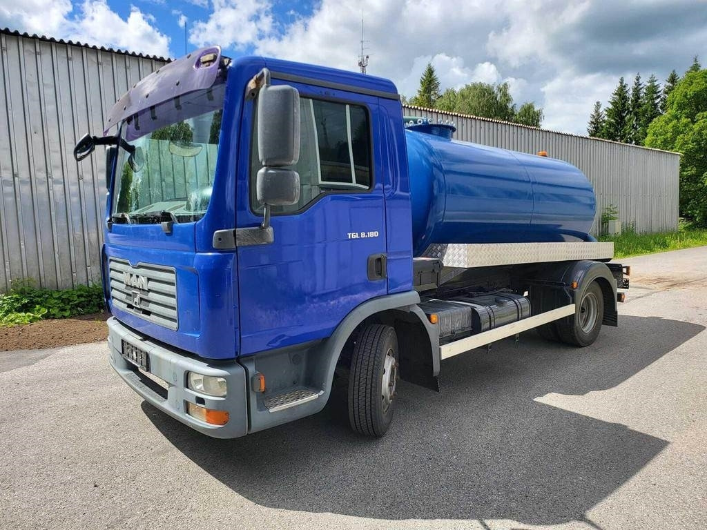 MAN TGL 8.180 4X2 VACUUM 4m³ - Puhtaanpitoauto: kuva MAN TGL 8.180 4X2 VACUUM 4m³ - Puhtaanpitoauto MAN TGL 8.180 4X2 VACUUM 4m³ - Puhtaanpitoauto: kuva MAN TGL 8.180 4X2 VACUUM 4m³ - Puhtaanpitoauto