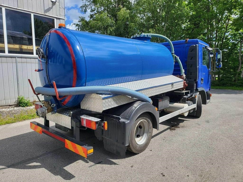 MAN TGL 8.180 4X2 VACUUM 4m³ - Puhtaanpitoauto: kuva MAN TGL 8.180 4X2 VACUUM 4m³ - Puhtaanpitoauto MAN TGL 8.180 4X2 VACUUM 4m³ - Puhtaanpitoauto: kuva MAN TGL 8.180 4X2 VACUUM 4m³ - Puhtaanpitoauto