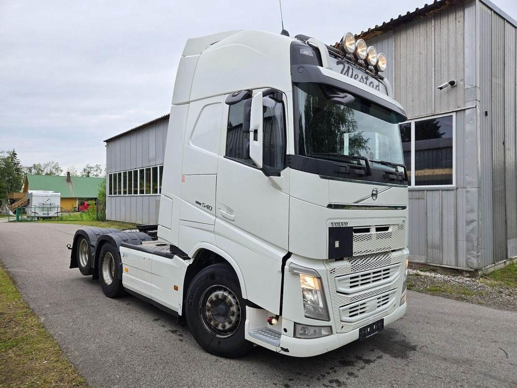 Volvo FH540 DUALCLUTCH 6X2  - Vetopöytäauto: kuva Volvo FH540 DUALCLUTCH 6X2  - Vetopöytäauto Volvo FH540 DUALCLUTCH 6X2  - Vetopöytäauto: kuva Volvo FH540 DUALCLUTCH 6X2  - Vetopöytäauto