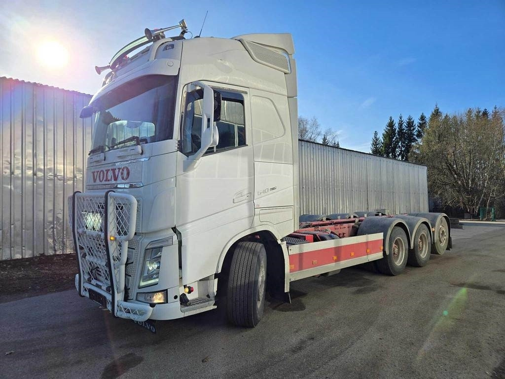 Volvo FH540 8X4 CHASSY  - Kuorma-auto alusta: kuva Volvo FH540 8X4 CHASSY  - Kuorma-auto alusta Volvo FH540 8X4 CHASSY  - Kuorma-auto alusta: kuva Volvo FH540 8X4 CHASSY  - Kuorma-auto alusta