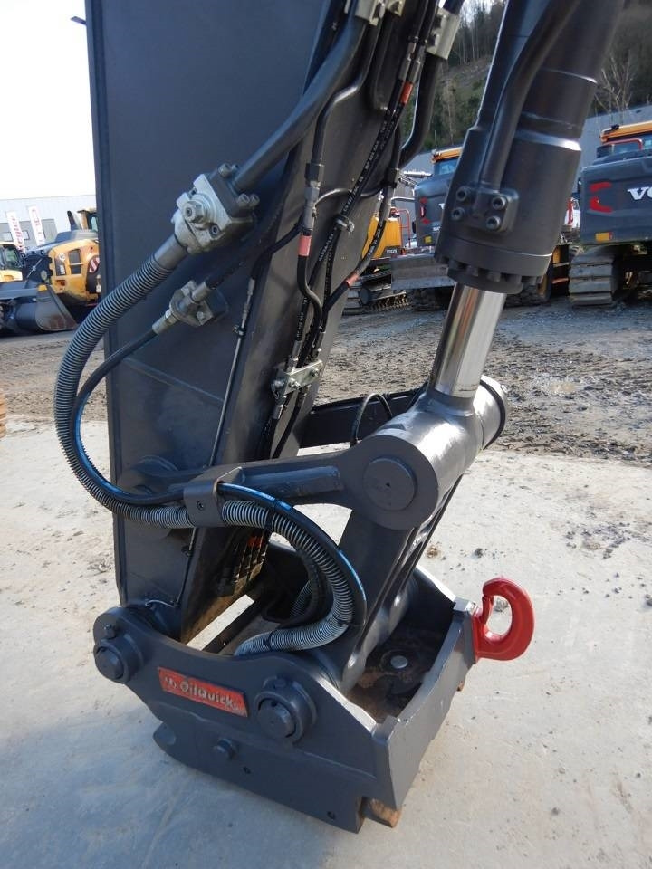 Telakaivukone Volvo EC 300 E: kuva Telakaivukone Volvo EC 300 E