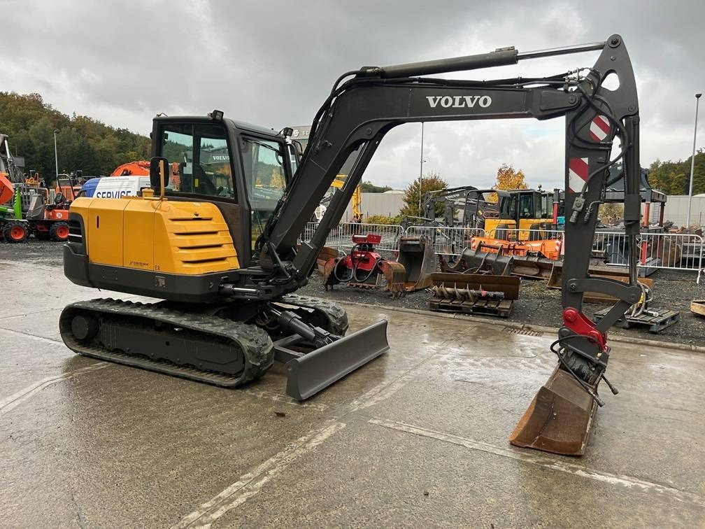 Volvo EC 55 C  - Minikuormaaja: kuva Volvo EC 55 C  - Minikuormaaja Volvo EC 55 C  - Minikuormaaja: kuva Volvo EC 55 C  - Minikuormaaja