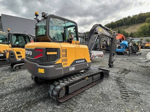 Volvo EC 60 E - Minikuormaaja: kuva Volvo EC 60 E - Minikuormaaja Volvo EC 60 E - Minikuormaaja: kuva Volvo EC 60 E - Minikuormaaja