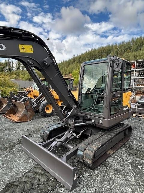 Volvo EC 60 E - Minikuormaaja: kuva Volvo EC 60 E - Minikuormaaja Volvo EC 60 E - Minikuormaaja: kuva Volvo EC 60 E - Minikuormaaja
