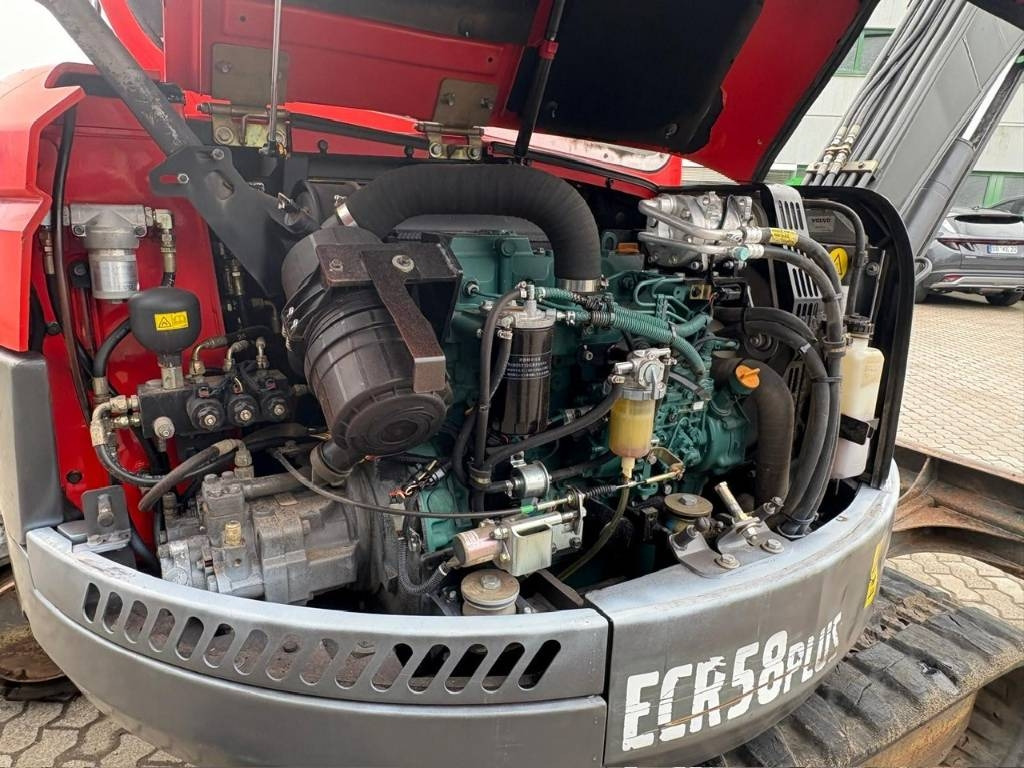 Volvo ECR 58 - Minikuormaaja: kuva Volvo ECR 58 - Minikuormaaja Volvo ECR 58 - Minikuormaaja: kuva Volvo ECR 58 - Minikuormaaja