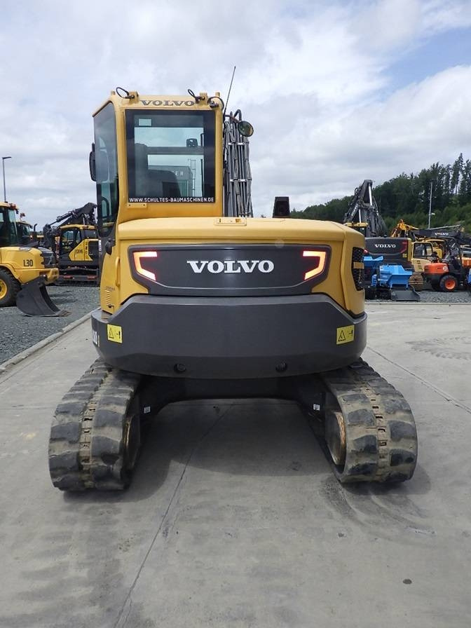 Volvo ECR 88 D - Telakaivukone: kuva Volvo ECR 88 D - Telakaivukone Volvo ECR 88 D - Telakaivukone: kuva Volvo ECR 88 D - Telakaivukone