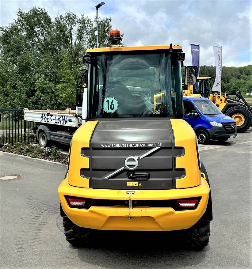 Volvo L 25 Electric - Pyöräkuormaaja: kuva Volvo L 25 Electric - Pyöräkuormaaja Volvo L 25 Electric - Pyöräkuormaaja: kuva Volvo L 25 Electric - Pyöräkuormaaja