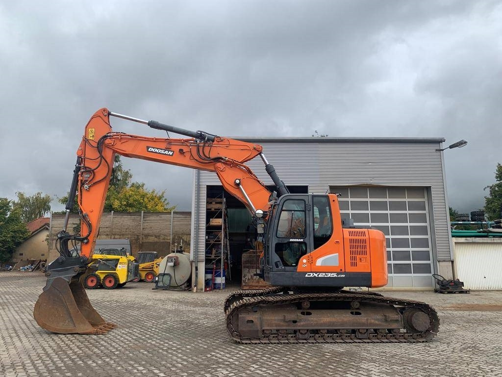 Doosan DX 235 LCR-5  - Telakaivukone: kuva Doosan DX 235 LCR-5  - Telakaivukone Doosan DX 235 LCR-5  - Telakaivukone: kuva Doosan DX 235 LCR-5  - Telakaivukone