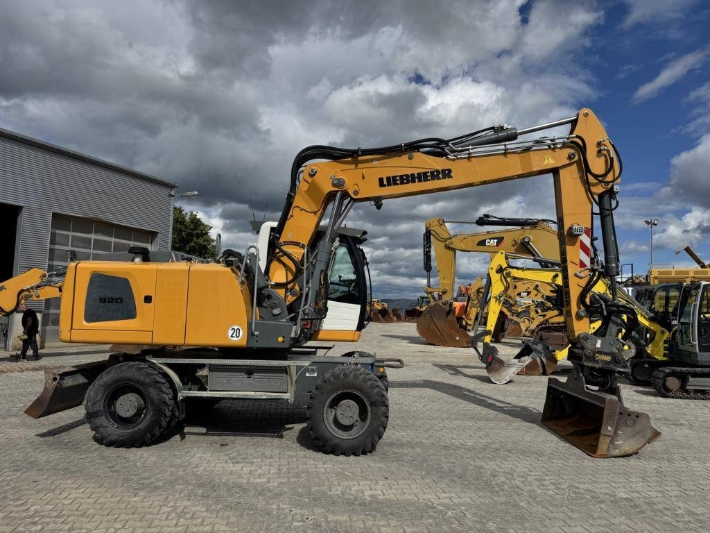 Liebherr A 920 Litronic  - Pyöräalustainen kaivinkone: kuva Liebherr A 920 Litronic  - Pyöräalustainen kaivinkone Liebherr A 920 Litronic  - Pyöräalustainen kaivinkone: kuva Liebherr A 920 Litronic  - Pyöräalustainen kaivinkone