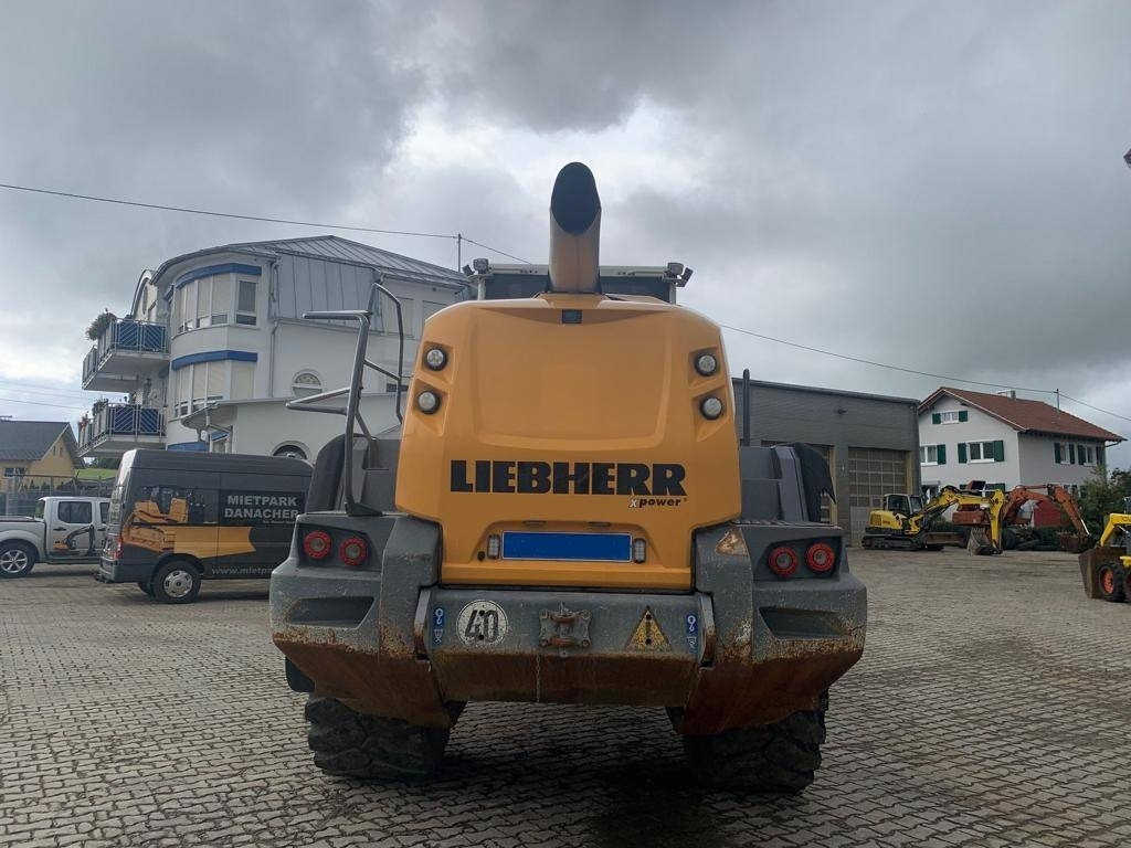 Liebherr L576 X Power - Pyöräkuormaaja: kuva Liebherr L576 X Power - Pyöräkuormaaja Liebherr L576 X Power - Pyöräkuormaaja: kuva Liebherr L576 X Power - Pyöräkuormaaja