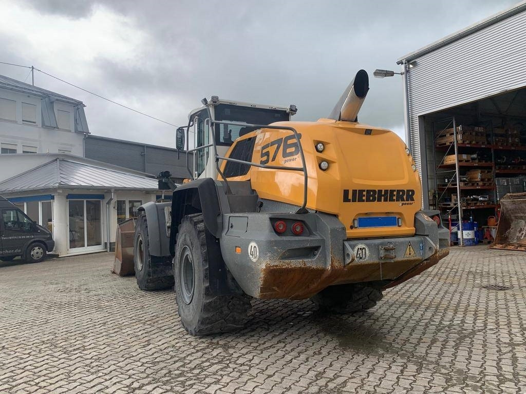 Liebherr L576 X Power - Pyöräkuormaaja: kuva Liebherr L576 X Power - Pyöräkuormaaja Liebherr L576 X Power - Pyöräkuormaaja: kuva Liebherr L576 X Power - Pyöräkuormaaja