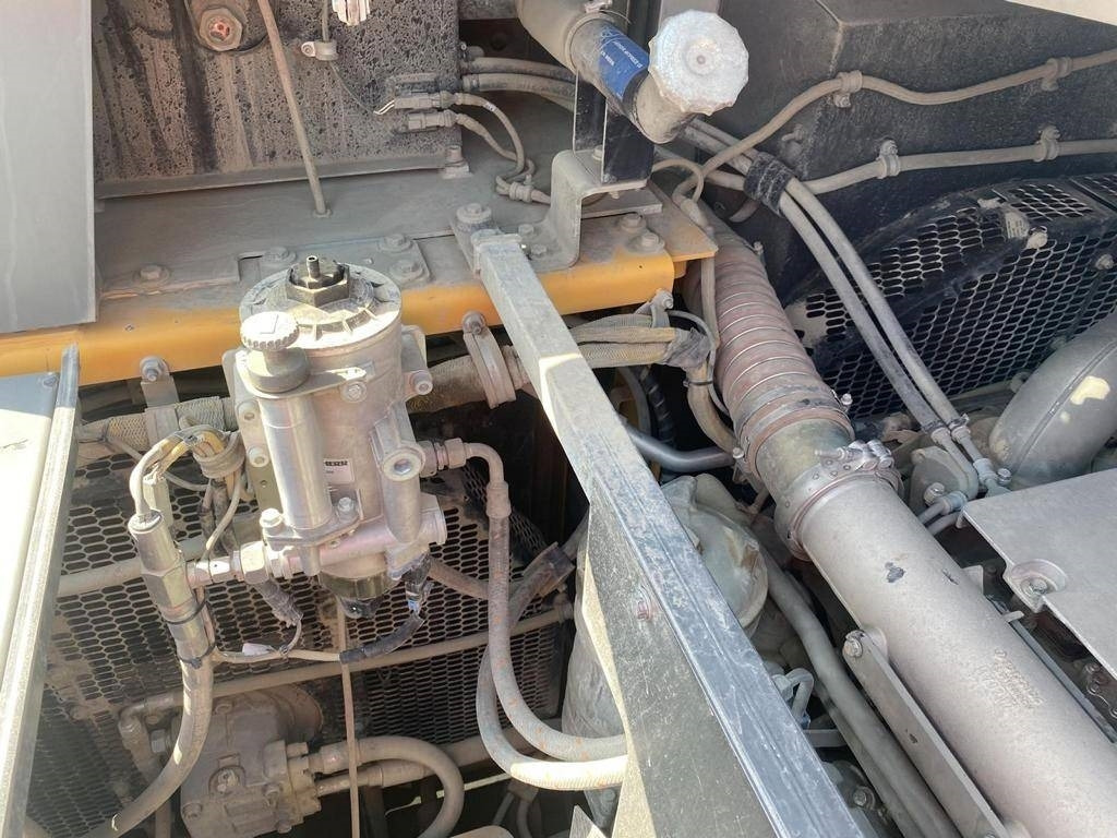 Telakaivukone Liebherr R 976 HD: kuva Telakaivukone Liebherr R 976 HD Telakaivukone Liebherr R 976 HD: kuva Telakaivukone Liebherr R 976 HD