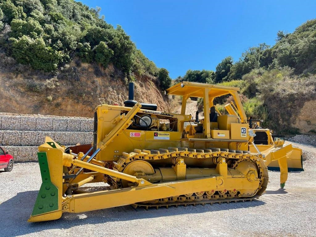 CAT D 9 G - Puskutraktori: kuva CAT D 9 G - Puskutraktori CAT D 9 G - Puskutraktori: kuva CAT D 9 G - Puskutraktori