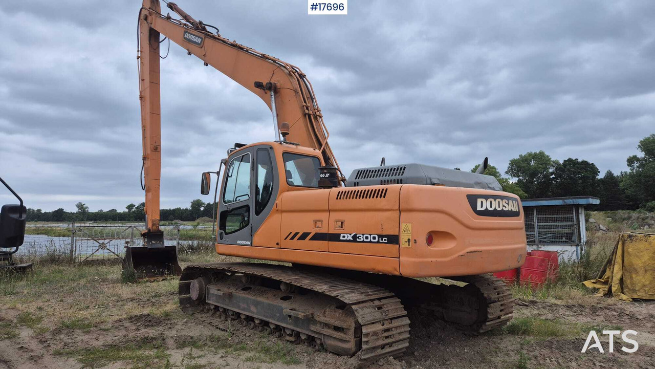 2006 Doosan  DX 300 LC - Telakaivukone: kuva  2006 Doosan  DX 300 LC - Telakaivukone 2006 Doosan  DX 300 LC - Telakaivukone: kuva  2006 Doosan  DX 300 LC - Telakaivukone