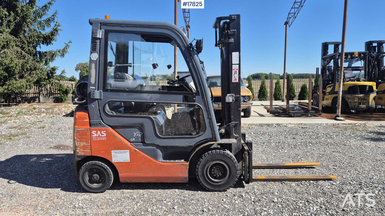 Forklift TOYOTA 02-8FGF15 (2007) - Kaasutrukki: kuva  Forklift TOYOTA 02-8FGF15 (2007) - Kaasutrukki Forklift TOYOTA 02-8FGF15 (2007) - Kaasutrukki: kuva  Forklift TOYOTA 02-8FGF15 (2007) - Kaasutrukki