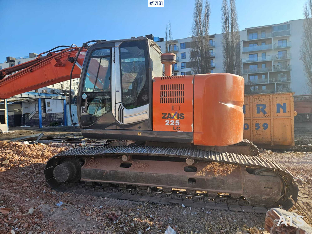 Hydraulic excavator Hitachi ZX225 LC (2013) - Telakaivukone: kuva Hydraulic excavator Hitachi ZX225 LC (2013) - Telakaivukone Hydraulic excavator Hitachi ZX225 LC (2013) - Telakaivukone: kuva Hydraulic excavator Hitachi ZX225 LC (2013) - Telakaivukone
