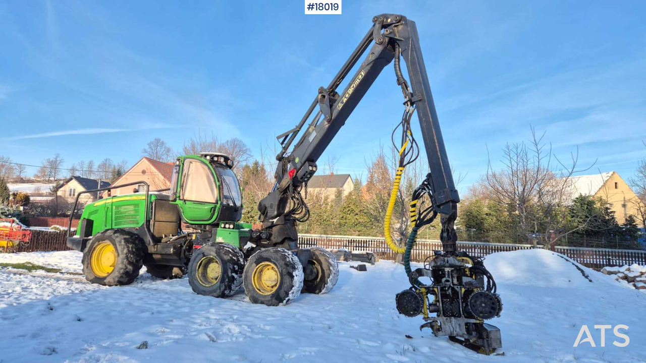 John Deere 1270E harvester (2009) - Harvesteri: kuva John Deere 1270E harvester (2009) - Harvesteri John Deere 1270E harvester (2009) - Harvesteri: kuva John Deere 1270E harvester (2009) - Harvesteri