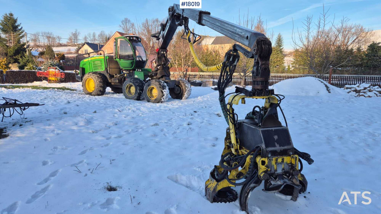 John Deere 1270E harvester (2009) - Harvesteri: kuva John Deere 1270E harvester (2009) - Harvesteri John Deere 1270E harvester (2009) - Harvesteri: kuva John Deere 1270E harvester (2009) - Harvesteri
