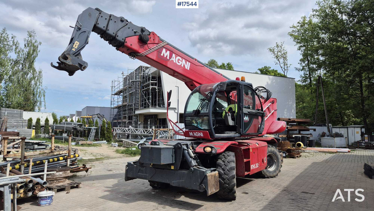 Rotating telescopic handler MAGNI RTH 5.30 SM/C (2016) ++++ - Kurottaja: kuva Rotating telescopic handler MAGNI RTH 5.30 SM/C (2016) ++++ - Kurottaja Rotating telescopic handler MAGNI RTH 5.30 SM/C (2016) ++++ - Kurottaja: kuva Rotating telescopic handler MAGNI RTH 5.30 SM/C (2016) ++++ - Kurottaja