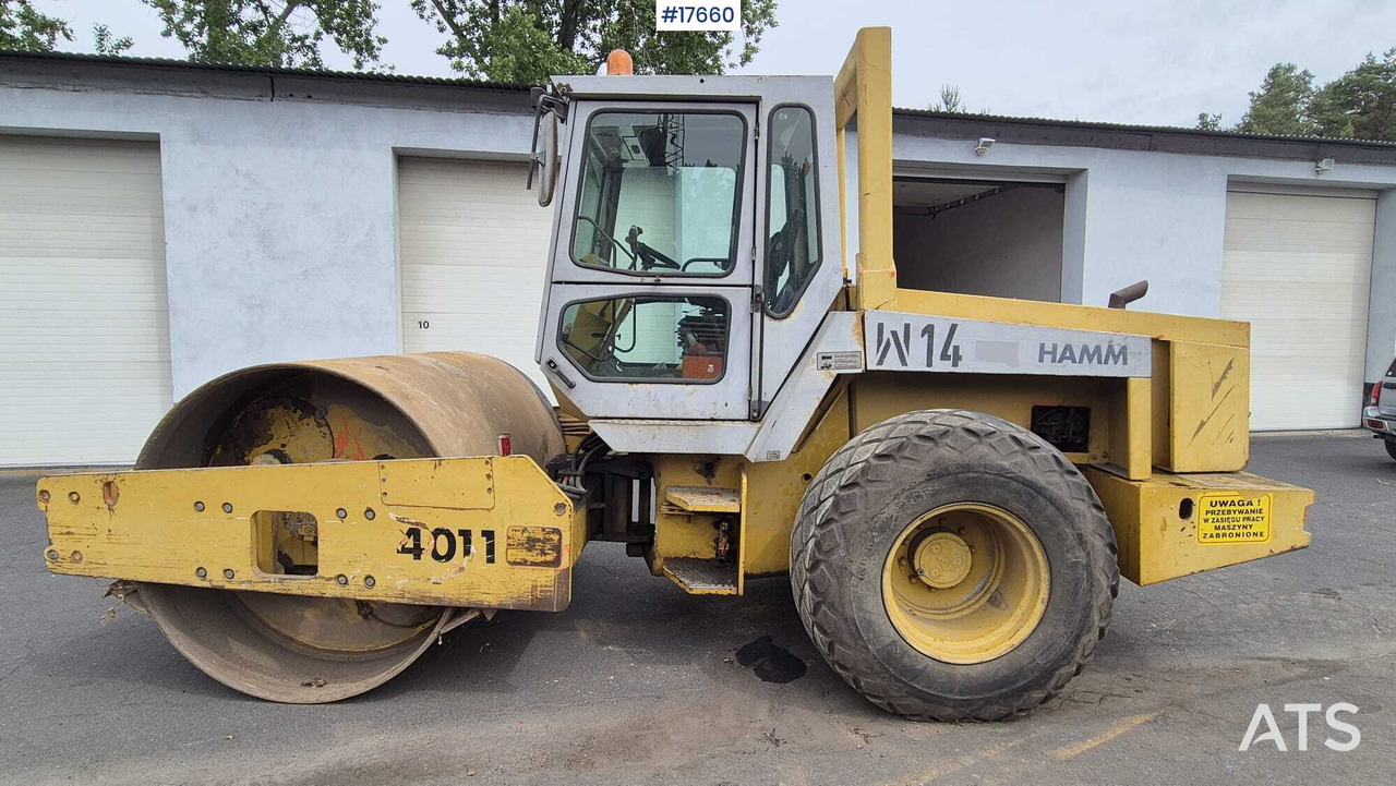 Walec HAMM 4011D (1996) - Tiivistyskone: kuva  Walec HAMM 4011D (1996) - Tiivistyskone Walec HAMM 4011D (1996) - Tiivistyskone: kuva  Walec HAMM 4011D (1996) - Tiivistyskone