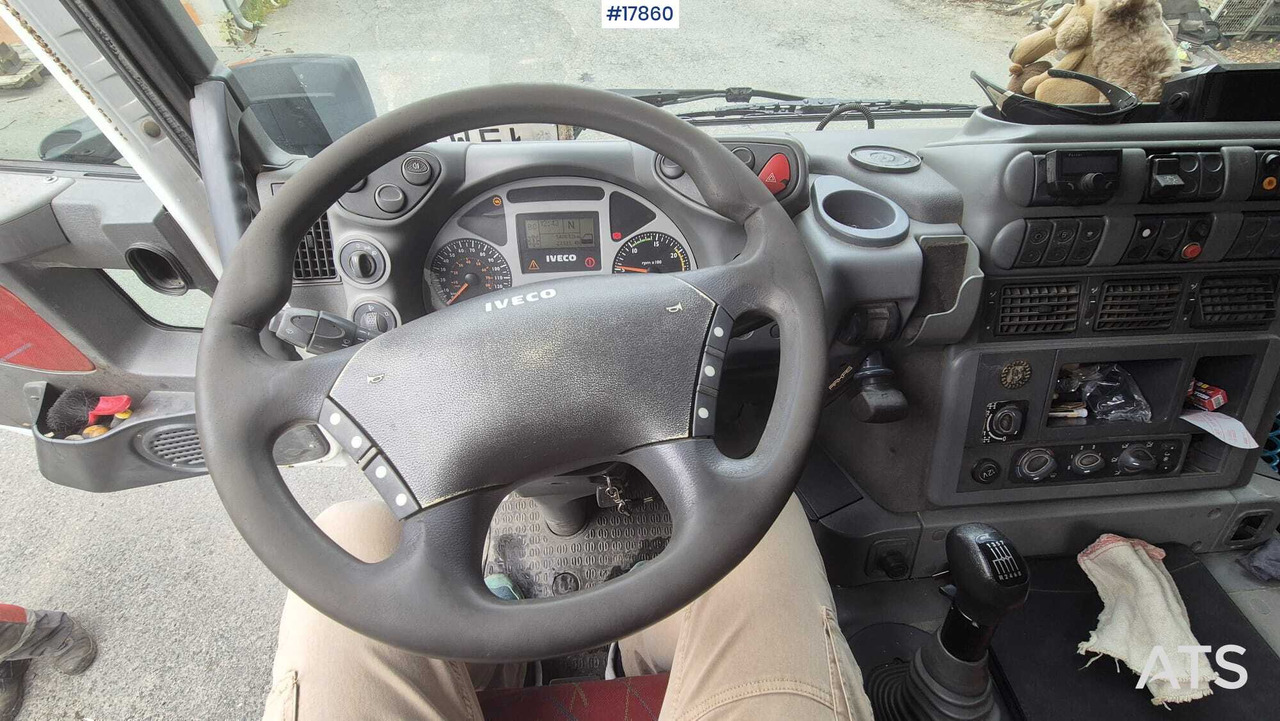 Kippiauto kuorma-auto Wywrotka IVECO TRAKKER 450 (2008): kuva Kippiauto kuorma-auto Wywrotka IVECO TRAKKER 450 (2008)