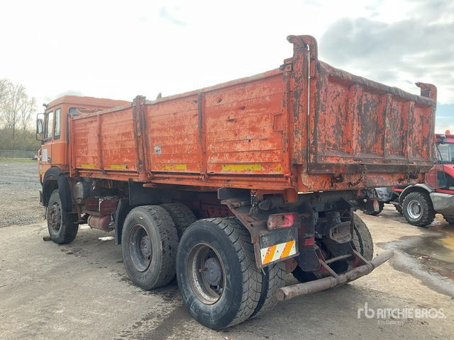 1992 Iveco 330.36H 6x4 T/A Dump Truck - Kippiauto kuorma-auto: kuva 1992 Iveco 330.36H 6x4 T/A Dump Truck - Kippiauto kuorma-auto 1992 Iveco 330.36H 6x4 T/A Dump Truck - Kippiauto kuorma-auto: kuva 1992 Iveco 330.36H 6x4 T/A Dump Truck - Kippiauto kuorma-auto