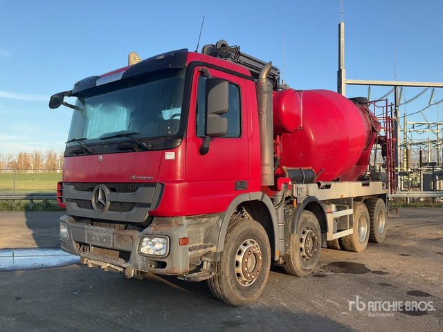 2010 Mercedes-Benz Actros 3341 8x4 Twin-Steer Mixer Truck - Betoniauto: kuva 2010 Mercedes-Benz Actros 3341 8x4 Twin-Steer Mixer Truck - Betoniauto 2010 Mercedes-Benz Actros 3341 8x4 Twin-Steer Mixer Truck - Betoniauto: kuva 2010 Mercedes-Benz Actros 3341 8x4 Twin-Steer Mixer Truck - Betoniauto