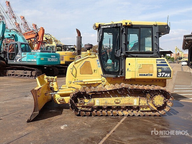 2017 Komatsu D37PX-23 Crawler Dozer - Puskutraktori: kuva 2017 Komatsu D37PX-23 Crawler Dozer - Puskutraktori 2017 Komatsu D37PX-23 Crawler Dozer - Puskutraktori: kuva 2017 Komatsu D37PX-23 Crawler Dozer - Puskutraktori