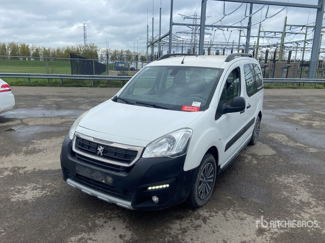 2017 Peugeot Partner Gesloten vrachtwagen - Pieni pakettiauto: kuva 2017 Peugeot Partner Gesloten vrachtwagen - Pieni pakettiauto 2017 Peugeot Partner Gesloten vrachtwagen - Pieni pakettiauto: kuva 2017 Peugeot Partner Gesloten vrachtwagen - Pieni pakettiauto