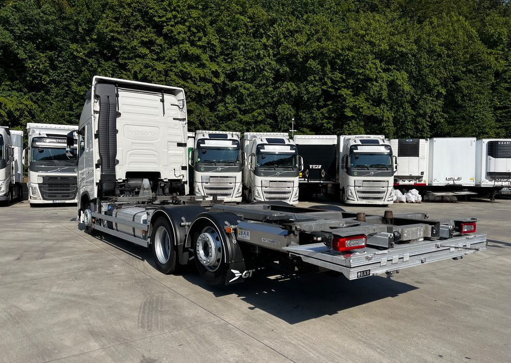 Volvo FH500 BDF 6x2 // Dolny zaczep // Euro 6 motor ! // New Face // XXL Cab // - Kuorma-auto alusta: kuva  Volvo FH500 BDF 6x2 // Dolny zaczep // Euro 6 motor ! // New Face // XXL Cab // - Kuorma-auto alusta Volvo FH500 BDF 6x2 // Dolny zaczep // Euro 6 motor ! // New Face // XXL Cab // - Kuorma-auto alusta: kuva  Volvo FH500 BDF 6x2 // Dolny zaczep // Euro 6 motor ! // New Face // XXL Cab // - Kuorma-auto alusta