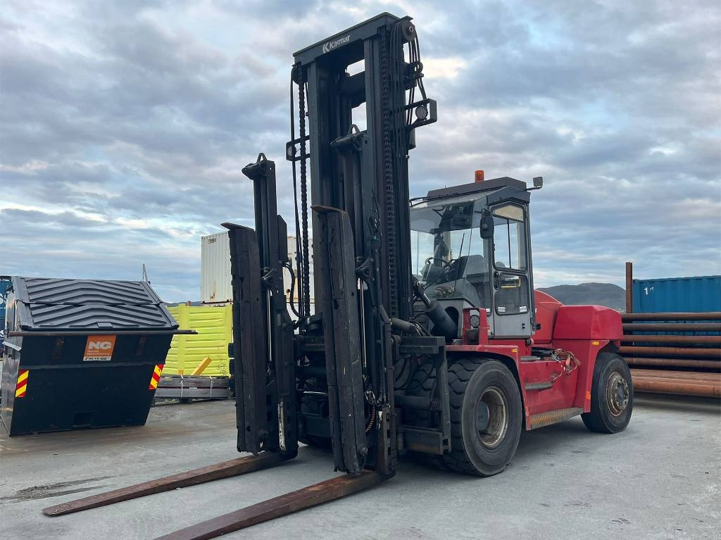 Kalmar DCE 120-12 - Dieseltrukki: kuva Kalmar DCE 120-12 - Dieseltrukki Kalmar DCE 120-12 - Dieseltrukki: kuva Kalmar DCE 120-12 - Dieseltrukki