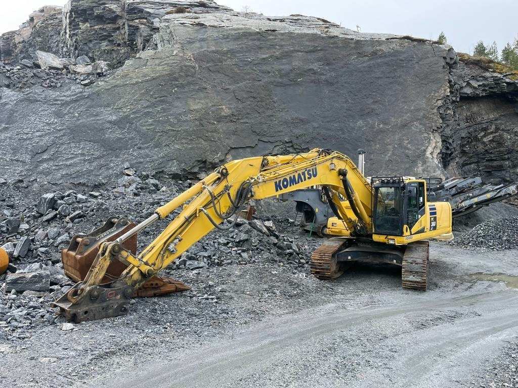 Komatsu PC 360 LC-10 - Telakaivukone: kuva Komatsu PC 360 LC-10 - Telakaivukone Komatsu PC 360 LC-10 - Telakaivukone: kuva Komatsu PC 360 LC-10 - Telakaivukone