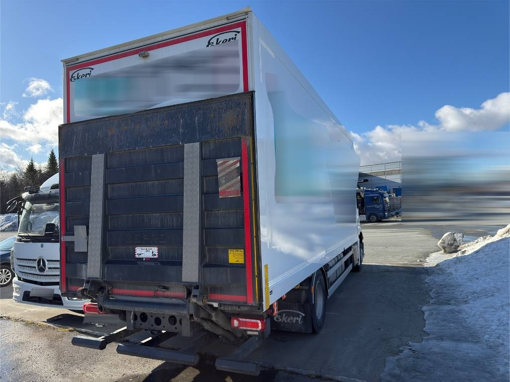 Mercedes-Benz Actros 1833 - Umpikori kuorma-auto: kuva Mercedes-Benz Actros 1833 - Umpikori kuorma-auto Mercedes-Benz Actros 1833 - Umpikori kuorma-auto: kuva Mercedes-Benz Actros 1833 - Umpikori kuorma-auto