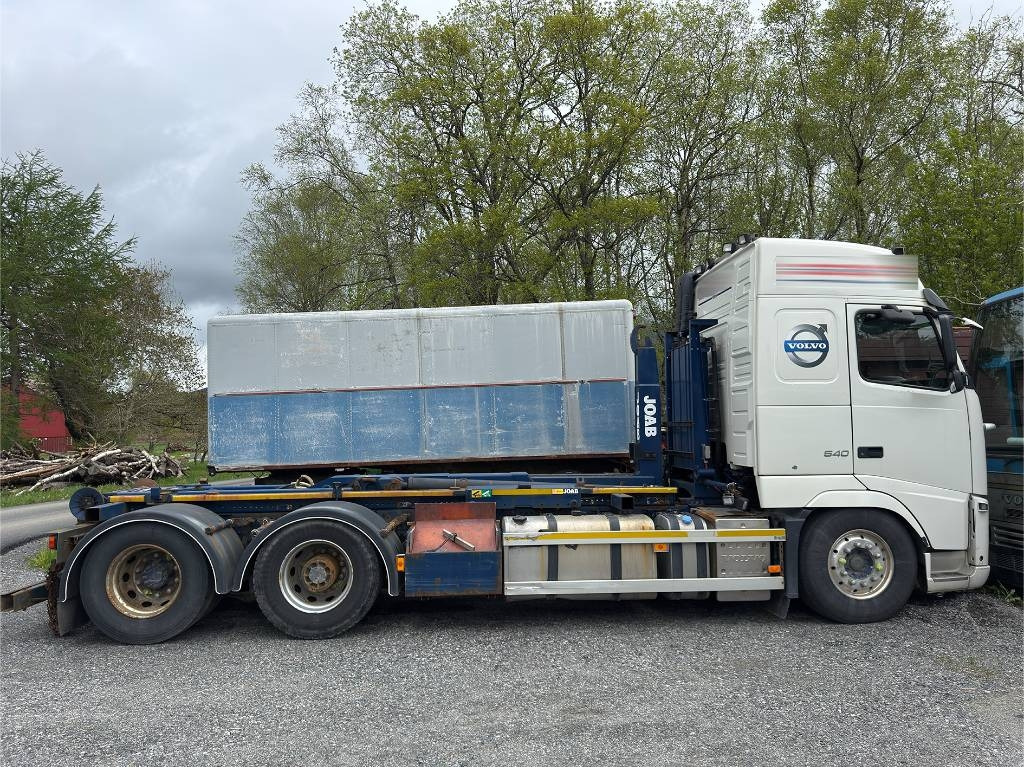 Volvo FH 540 - Koukkulava kuorma-auto: kuva  Volvo FH 540 - Koukkulava kuorma-auto Volvo FH 540 - Koukkulava kuorma-auto: kuva  Volvo FH 540 - Koukkulava kuorma-auto