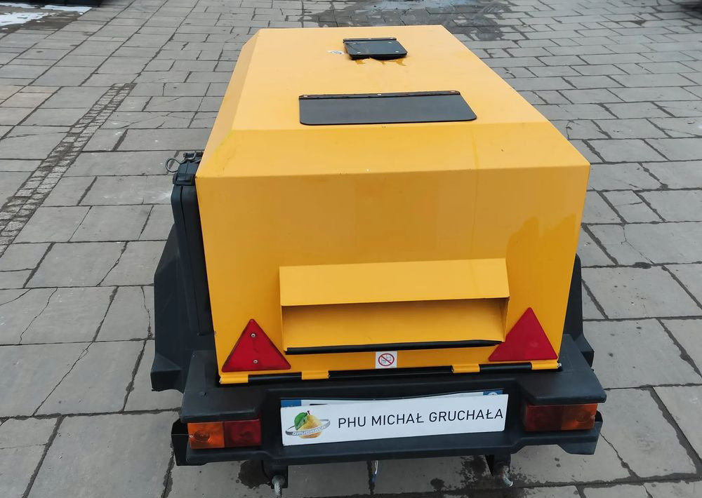 Doosan 7/20 - Ilmakompressori: kuva Doosan 7/20 - Ilmakompressori Doosan 7/20 - Ilmakompressori: kuva Doosan 7/20 - Ilmakompressori