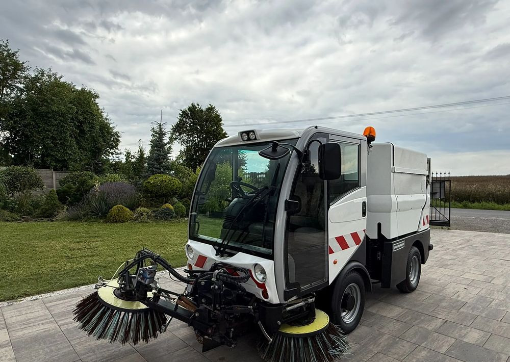 Inny Bucher CityCat 2020 - Roska-auto: kuva Inny Bucher CityCat 2020 - Roska-auto Inny Bucher CityCat 2020 - Roska-auto: kuva Inny Bucher CityCat 2020 - Roska-auto