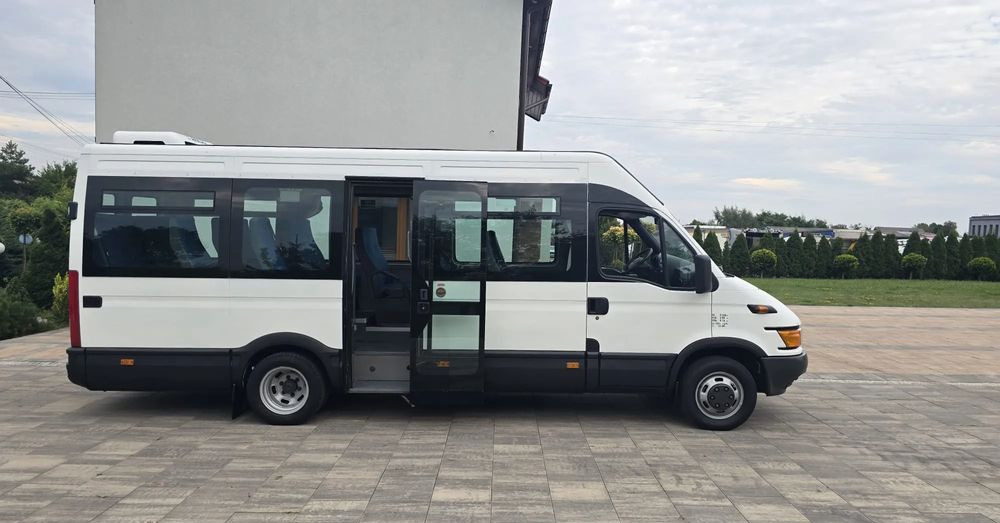 Iveco 50c15 - Minibussi, Pikkubussi: kuva Iveco 50c15 - Minibussi, Pikkubussi Iveco 50c15 - Minibussi, Pikkubussi: kuva Iveco 50c15 - Minibussi, Pikkubussi