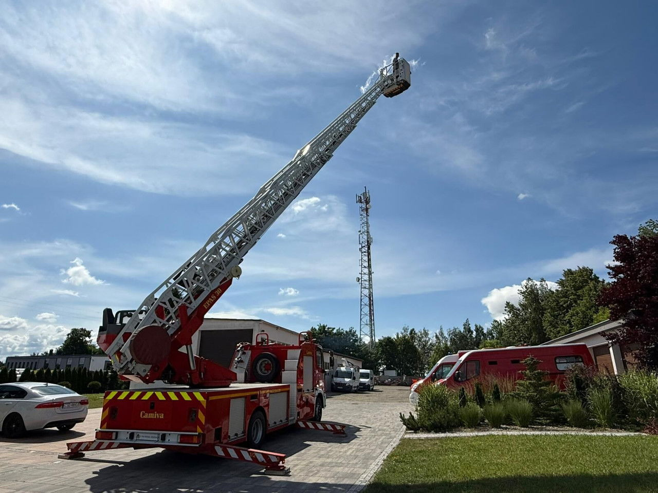 Iveco Eurocargo 130E24 Podnośnik koszowy zwyżka - Itsekulkevat henkilönostimet, Paloauto: kuva Iveco Eurocargo 130E24 Podnośnik koszowy zwyżka - Itsekulkevat henkilönostimet, Paloauto Iveco Eurocargo 130E24 Podnośnik koszowy zwyżka - Itsekulkevat henkilönostimet, Paloauto: kuva Iveco Eurocargo 130E24 Podnośnik koszowy zwyżka - Itsekulkevat henkilönostimet, Paloauto