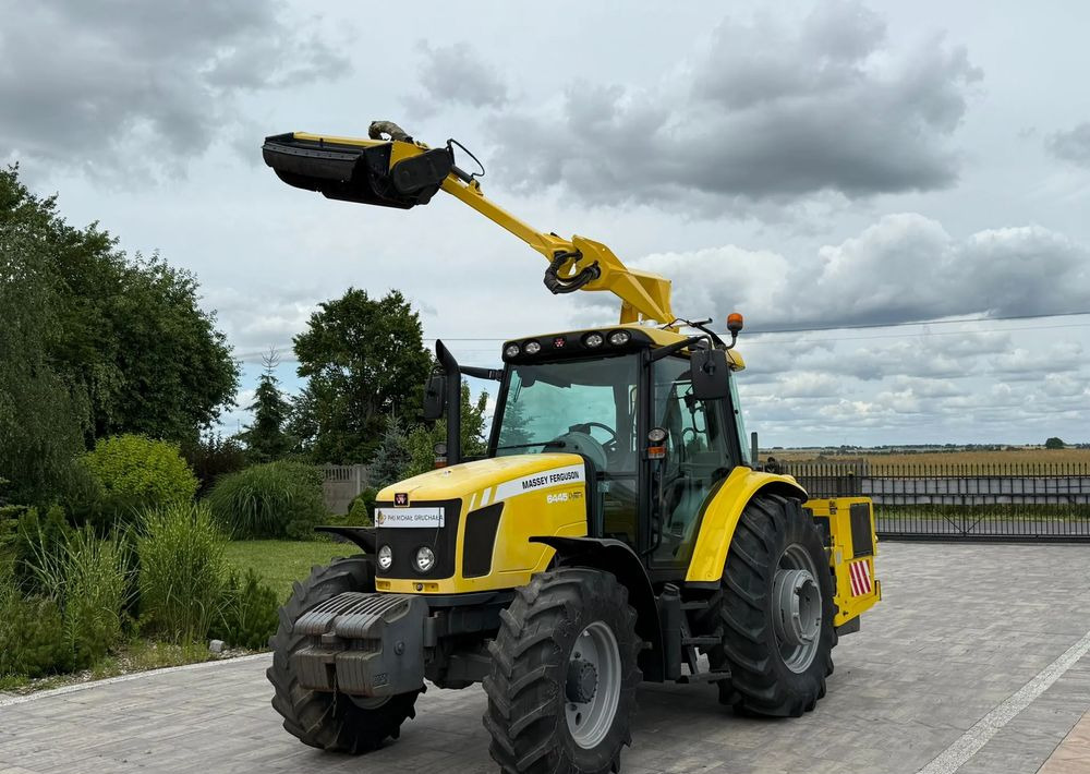 Traktori Massey Ferguson 6445: kuva Traktori Massey Ferguson 6445 Traktori Massey Ferguson 6445: kuva Traktori Massey Ferguson 6445