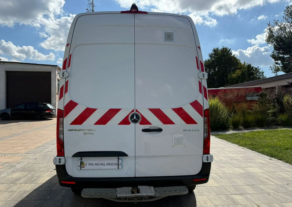 Jatko-ohjaamo kevyt kuorma-auto Mercedes-Benz Sprinter 314 CDI: kuva Jatko-ohjaamo kevyt kuorma-auto Mercedes-Benz Sprinter 314 CDI