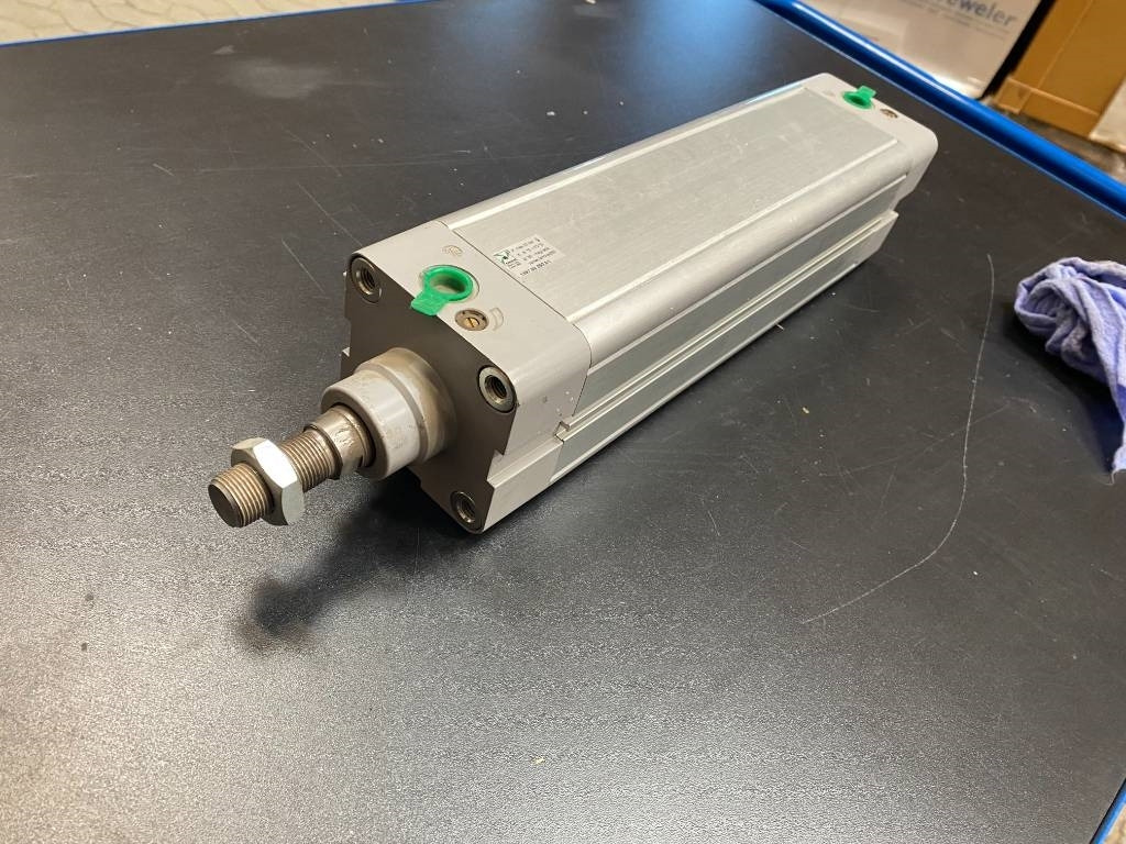 Pneumatic Cylinder - Hydrauliikka - Kuorma-auto: kuva Pneumatic Cylinder - Hydrauliikka - Kuorma-auto Pneumatic Cylinder - Hydrauliikka - Kuorma-auto: kuva Pneumatic Cylinder - Hydrauliikka - Kuorma-auto