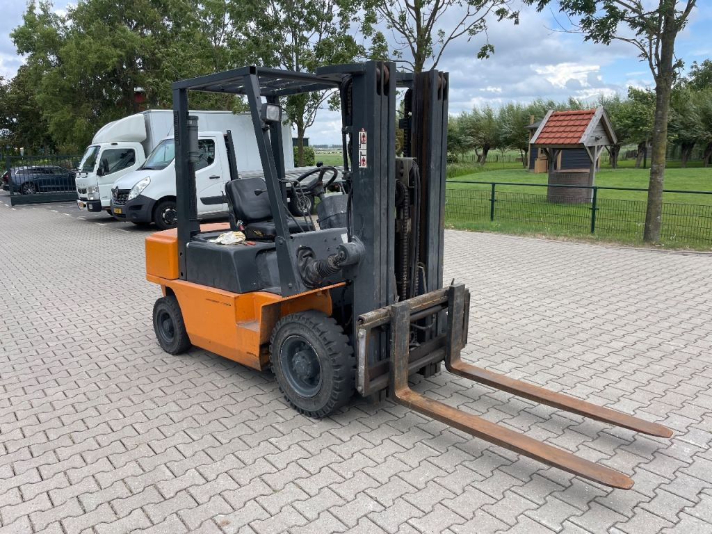 Nissan FJ02A25U 2.5 ton diesel triplo freelift heftruck - Vastapainotrukki: kuva Nissan FJ02A25U 2.5 ton diesel triplo freelift heftruck - Vastapainotrukki Nissan FJ02A25U 2.5 ton diesel triplo freelift heftruck - Vastapainotrukki: kuva Nissan FJ02A25U 2.5 ton diesel triplo freelift heftruck - Vastapainotrukki