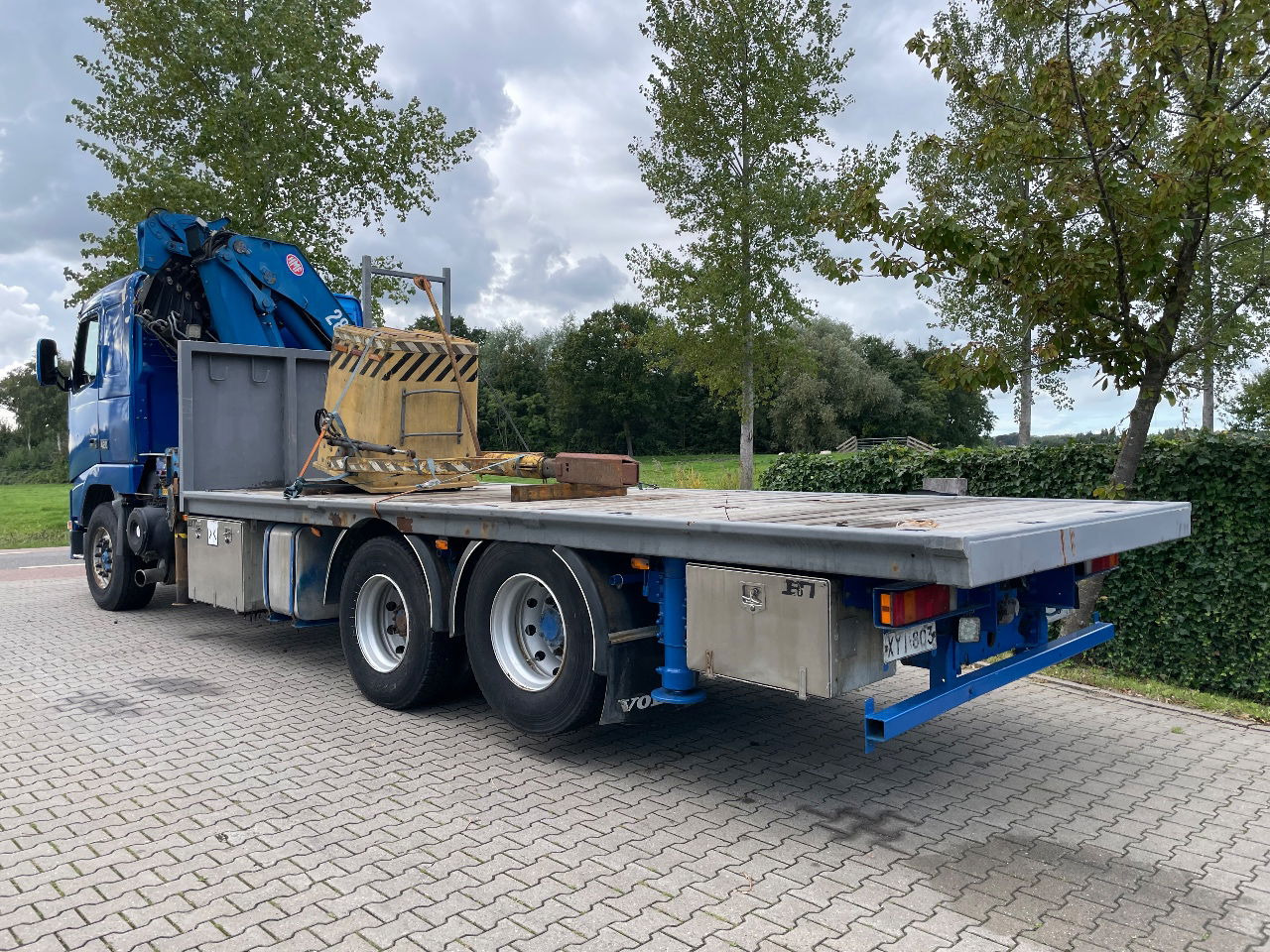 Volvo FH 16 FH16 420 with HMF 2820 crane with jib and front stamps Very Good Condition - Nosturiauto: kuva  Volvo FH 16 FH16 420 with HMF 2820 crane with jib and front stamps Very Good Condition - Nosturiauto Volvo FH 16 FH16 420 with HMF 2820 crane with jib and front stamps Very Good Condition - Nosturiauto: kuva  Volvo FH 16 FH16 420 with HMF 2820 crane with jib and front stamps Very Good Condition - Nosturiauto