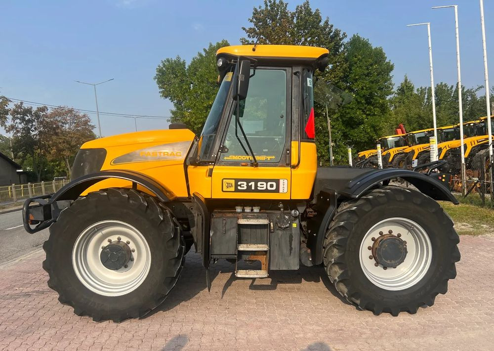 JCB Fastrac 3190 | 190 KM | 2005 ROK| - Traktori: kuva JCB Fastrac 3190 | 190 KM | 2005 ROK| - Traktori JCB Fastrac 3190 | 190 KM | 2005 ROK| - Traktori: kuva JCB Fastrac 3190 | 190 KM | 2005 ROK| - Traktori