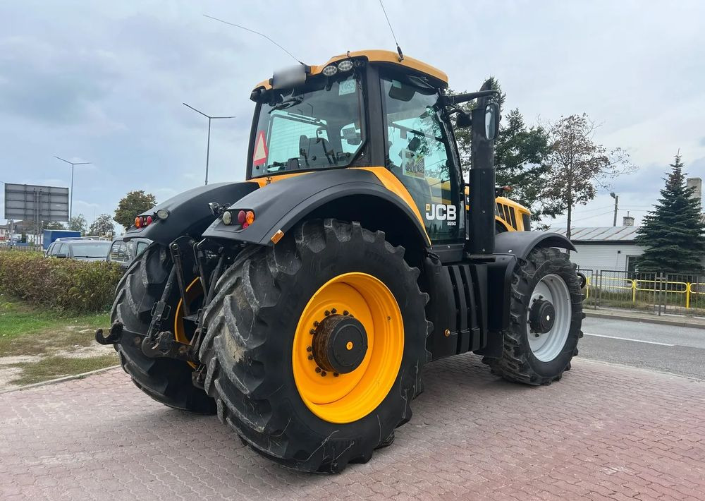 JCB Fastrac 8250 - Traktori: kuva JCB Fastrac 8250 - Traktori JCB Fastrac 8250 - Traktori: kuva JCB Fastrac 8250 - Traktori