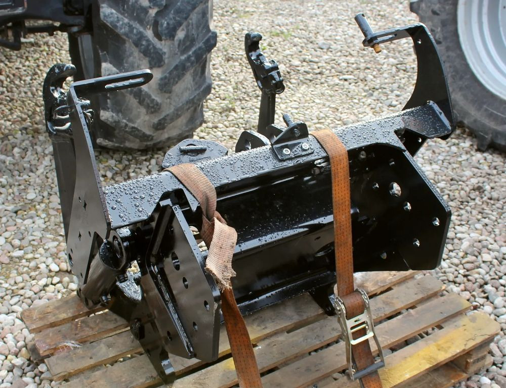 TUZ przedni JCB FASTRAC podnośnik - Lisälaitteet: kuva TUZ przedni JCB FASTRAC podnośnik - Lisälaitteet TUZ przedni JCB FASTRAC podnośnik - Lisälaitteet: kuva TUZ przedni JCB FASTRAC podnośnik - Lisälaitteet