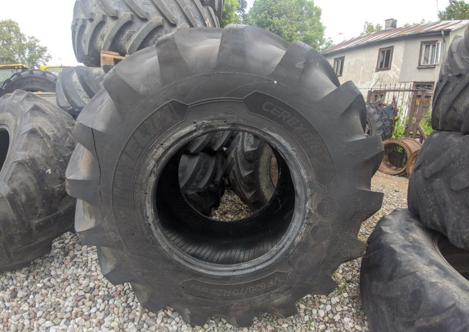MICHELIN Cerexbib 2 VF 620/70 R 26 - Rengas: kuva MICHELIN Cerexbib 2 VF 620/70 R 26 - Rengas MICHELIN Cerexbib 2 VF 620/70 R 26 - Rengas: kuva MICHELIN Cerexbib 2 VF 620/70 R 26 - Rengas