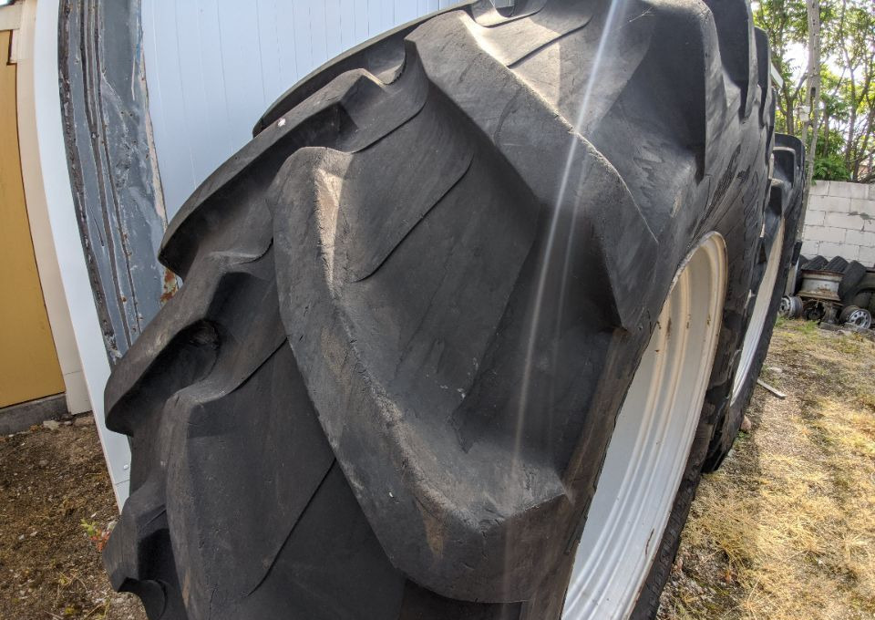 MICHELIN Machxbib 800/70 r38 - Rengas: kuva MICHELIN Machxbib 800/70 r38 - Rengas MICHELIN Machxbib 800/70 r38 - Rengas: kuva MICHELIN Machxbib 800/70 r38 - Rengas